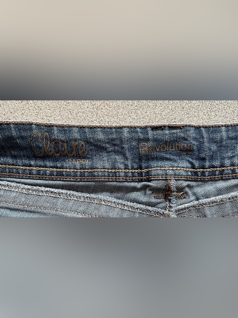 Revolution Claire Mid-Rise Blue Ankle Jeans Size 31 - Picture 4 of 10